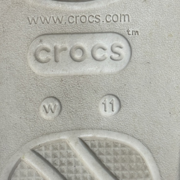 Crocs splash white Glossystrappy slip on sandal. Size W 11 - Picture 6 of 7